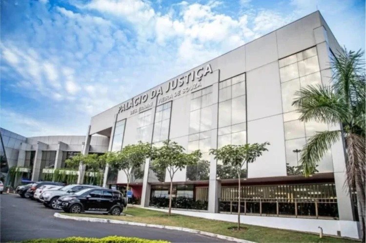 Ex-procurador de Cuiabá devolve R$ 200 mil e se livra de ação