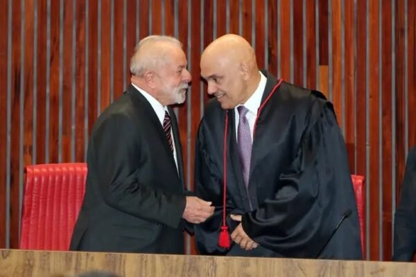 ‘O Brasil se tornou um adversário’ dos EUA, diz Mauricio Galante