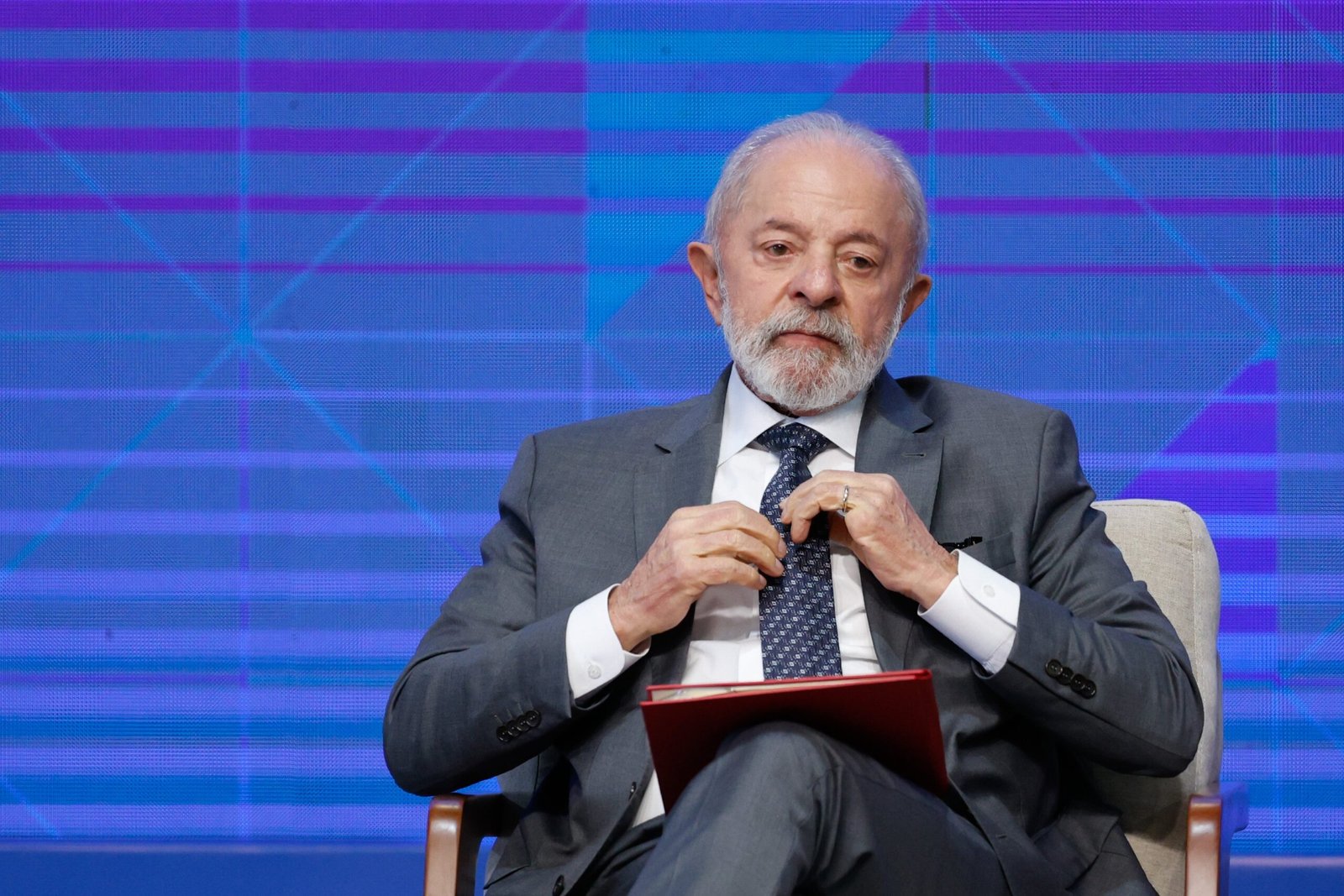 Governo dos EUA abre investigação comercial contra o Brasil