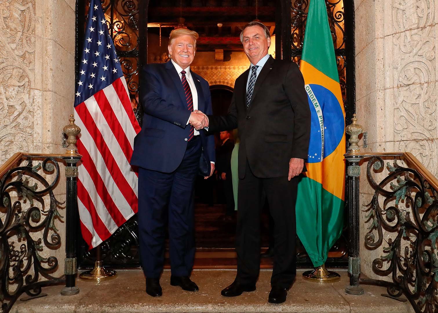 Ao determinar operação contra Bolsonaro, Moraes culpa Eduardo por ‘tarifaço’ de Trump