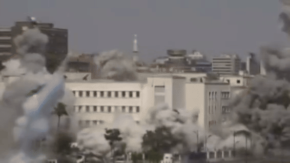 Israel bombardeia Ministério da Defesa da Síria; VÍDEO mostra ataque