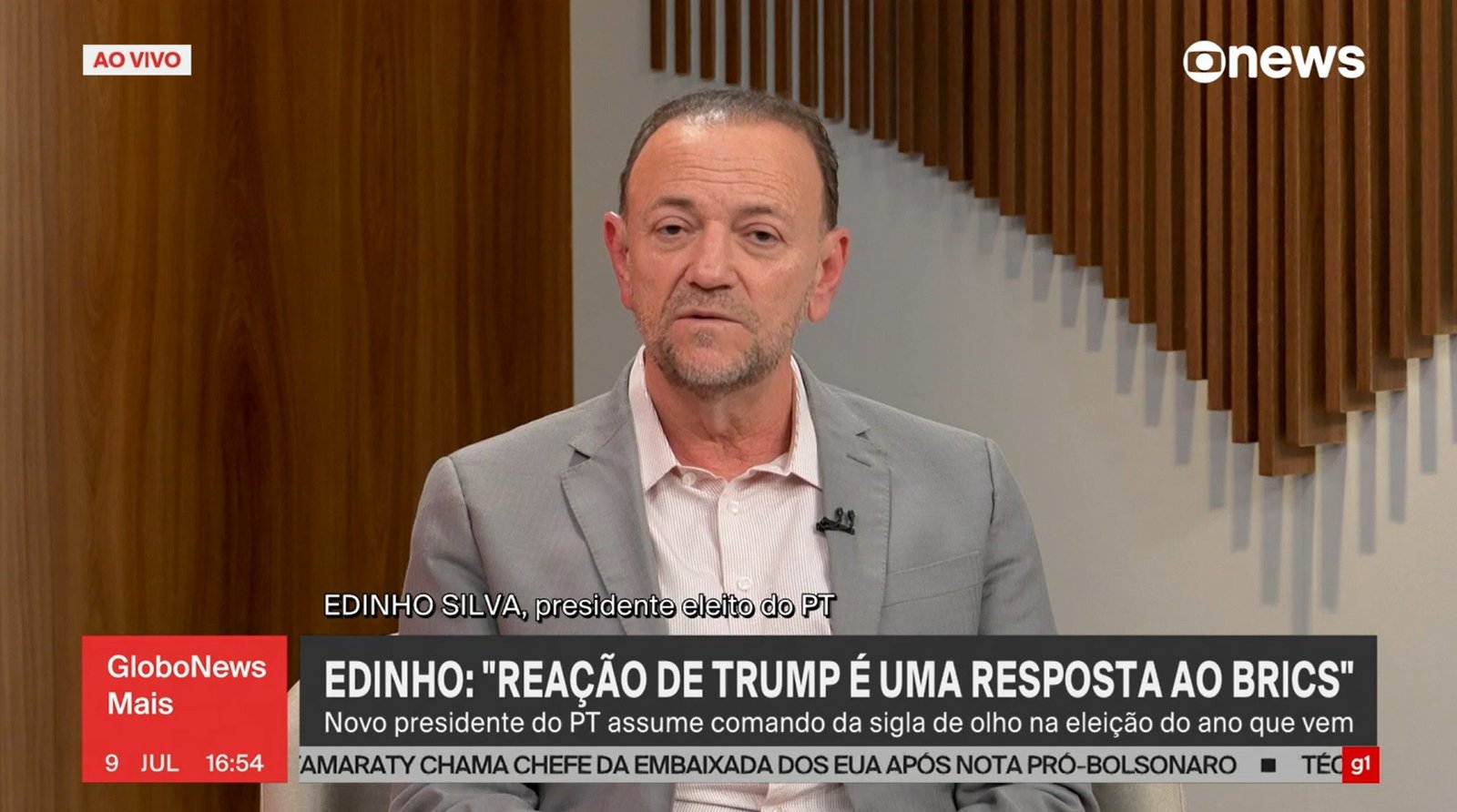 Presidente do PT diz que taxa de 50% imposta por Trump é ‘postura autoritária’ e defende Brasil soberano