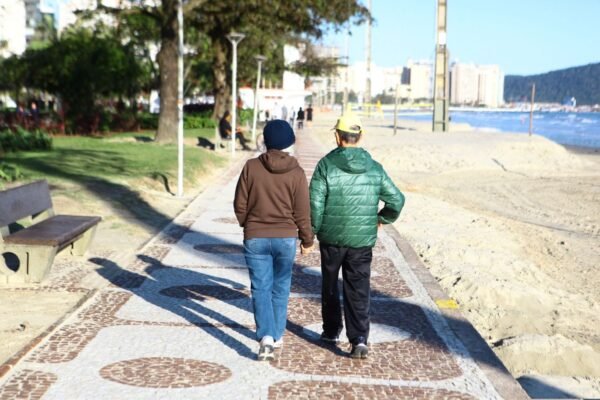 Inmet emite alerta amarelo para queda de temperatura no litoral de SP