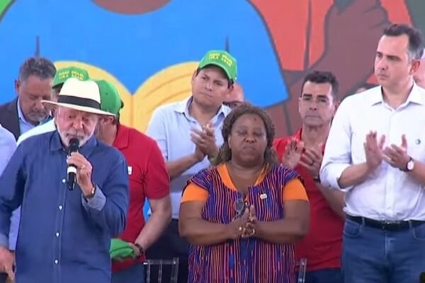 Pacheco elogia Lula, defende STF e faz discurso contra anistia