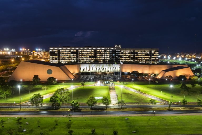 Sancionada lei que transforma cargos do Superior Tribunal de Justiça