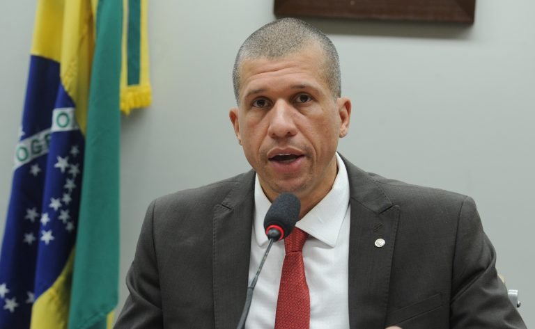 Projeto determina que 3% das emendas impositivas sejam destinadas ao esporte