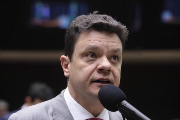 Projeto cria área especial de interesse turístico em Minas Gerais Projeto cria área especial de interesse turístico em Minas Gerais