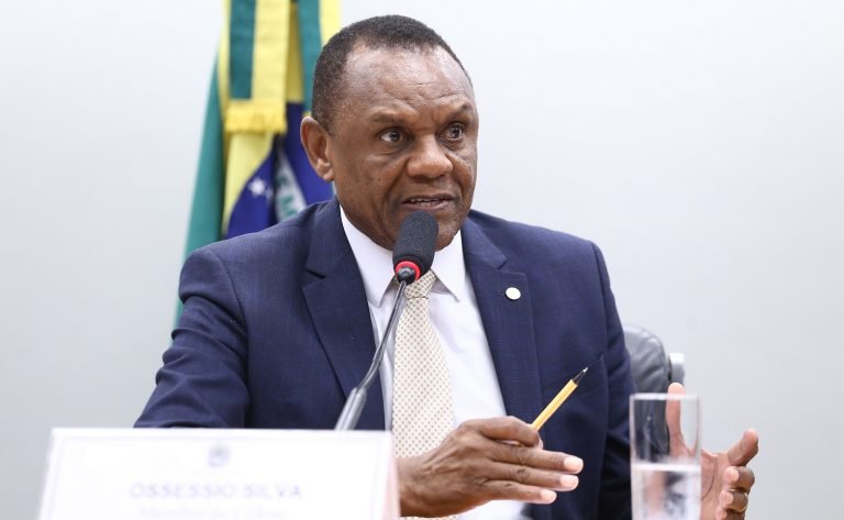 Comissão aprova proposta para levar energia elétrica a escolas da educação básica