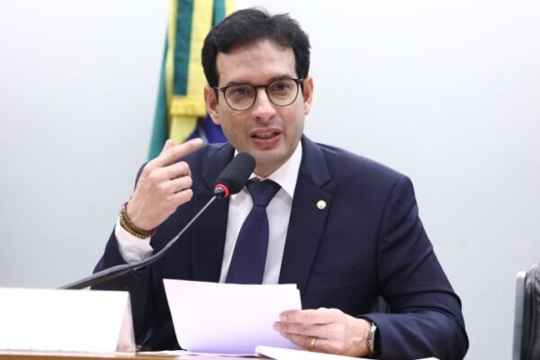 Comissão aprova isenção de taxa de passaporte para pessoas com deficiência