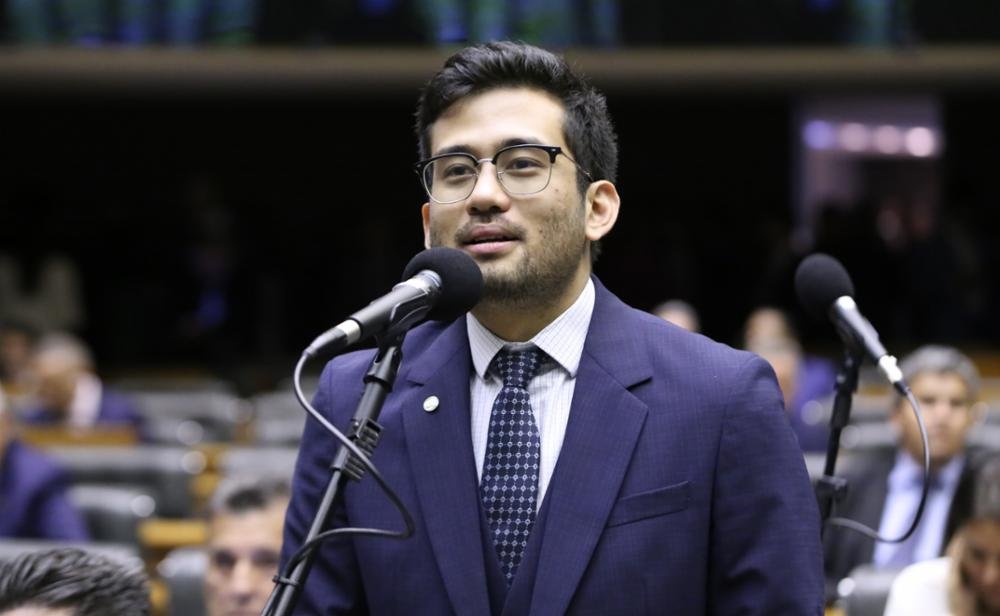 Kataguiri propõe lei para punir organizadores de pancadões