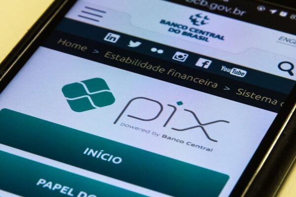 Ataque hacker bilionário deixa clientes de bancos sem acesso ao Pix