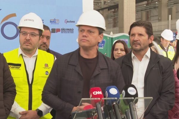 Tarcísio diz que tarifa de Trump terá impacto ‘negativo’ para SP e defende negociação