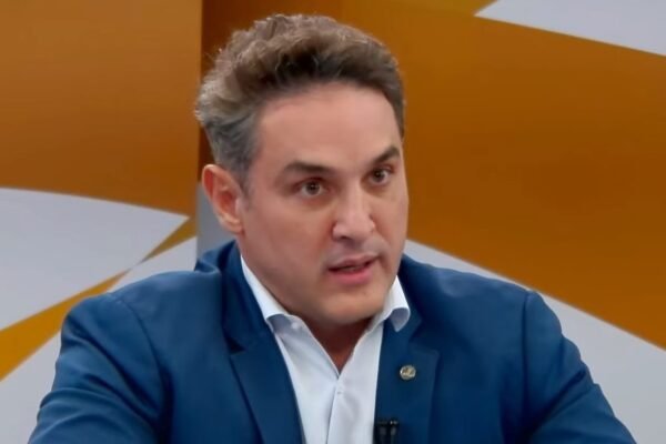 Moraes ‘atropela o Congresso’ ao restabelecer IOF, diz Zucco