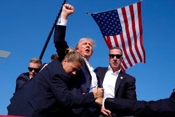 Homem é preso após ameaçar Trump e postar foto com rifle: ‘Eu não vou errar’