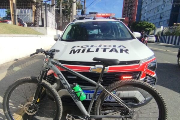 Professor imobiliza criminoso com golpe de jiu-jitsu e evita furto a aluno em a academia no interior de SP