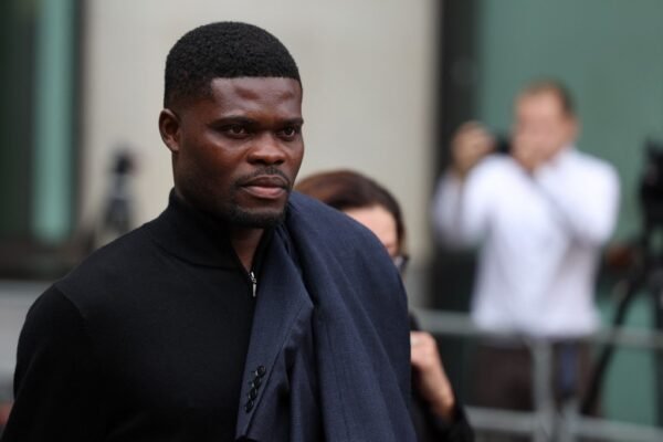 Thomas Partey, ex-jogador do Arsenal acusado de estupro, obtém liberdade sob fiança Thomas Partey, ex-jogador do Arsenal acusado de estupro, obtém liberdade sob fiança