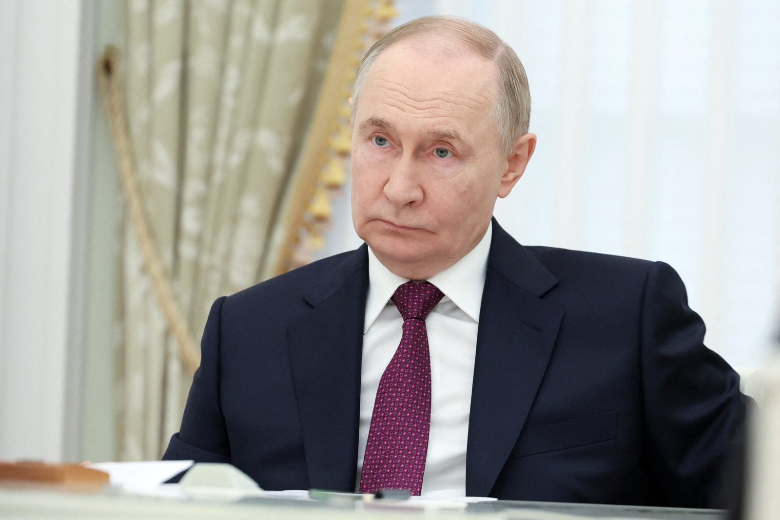 Rússia pede ‘prudência’ com retórica nuclear após envio de submarinos por Trump