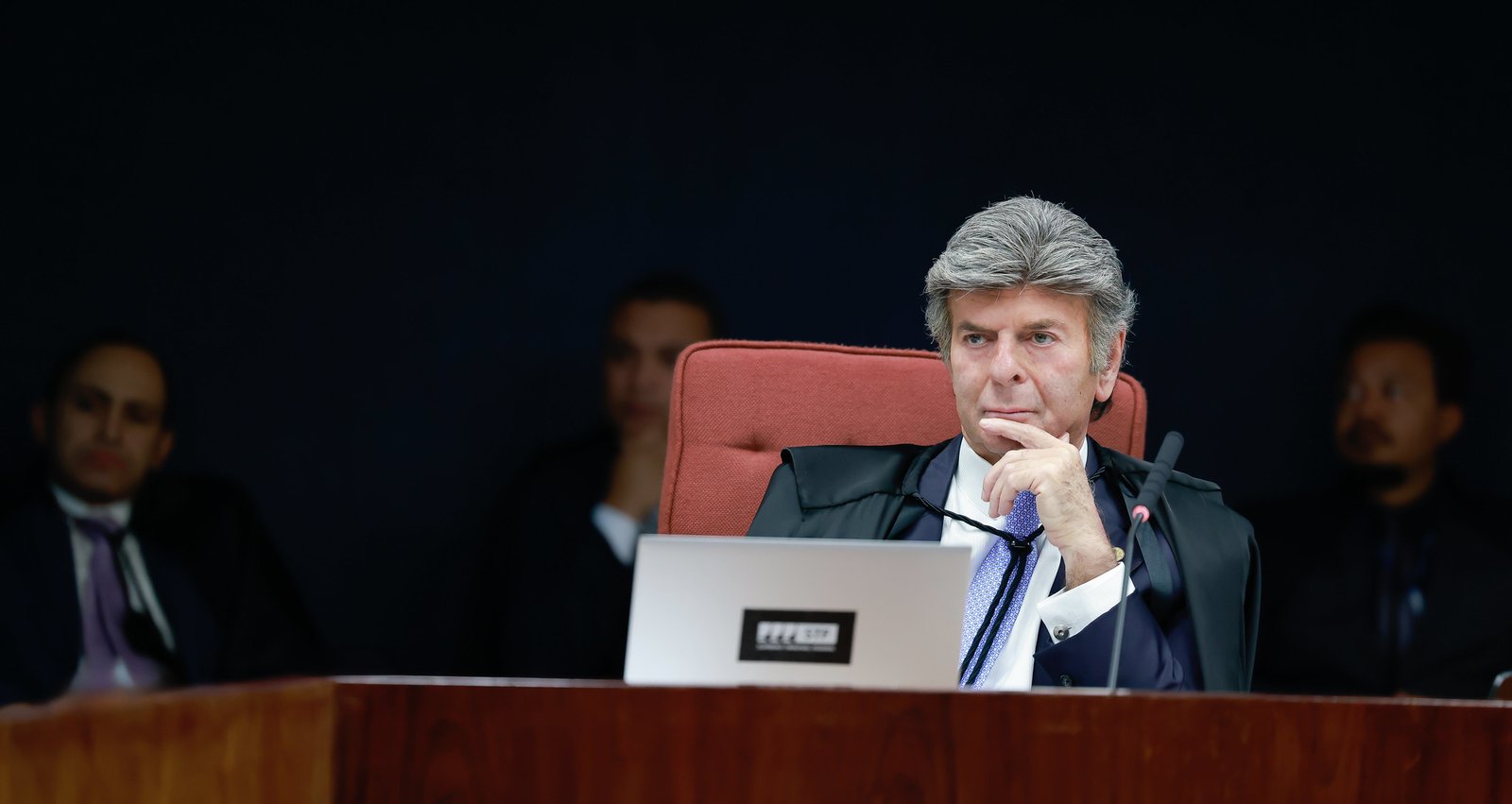 Fux é sorteado relator de pedido de prisão domiciliar humanitária para Silveira