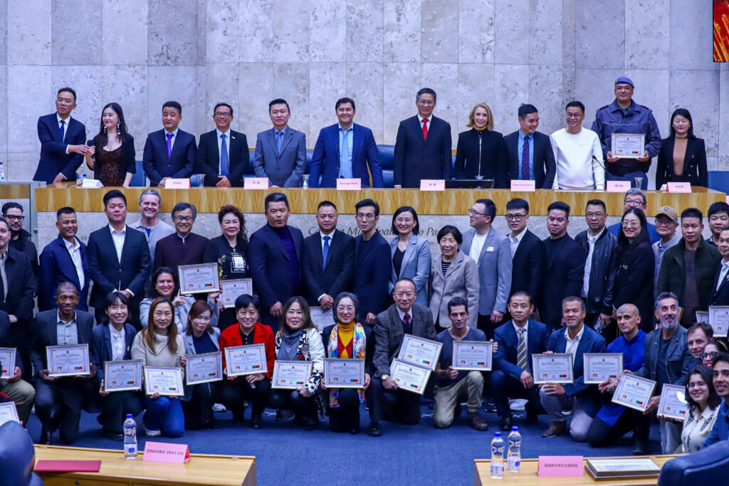 Evento realizado na Câmara estreita laços de negócio entre Brasil e China
