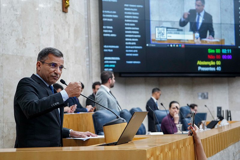 Sessão Plenária: vereadores debatem serviços públicos municipais e proteção à mulher em São Paulo