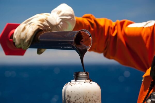 Petrobras reajusta preço do querosene de aviação em 4,7% para agosto