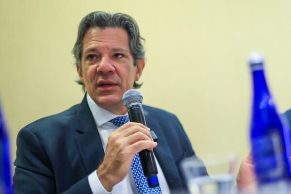 Haddad diz que vai se reunir com secretário do Tesouro dos EUA