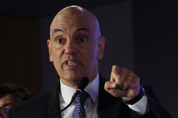 Moraes chama de ‘patética’ a pressão contra o STF