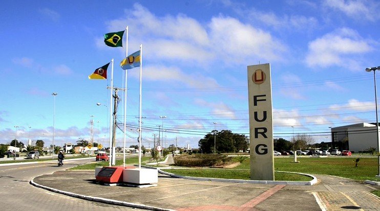 Justiça anula cotas para trans em universidade do RS