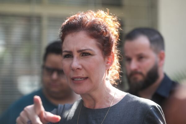 Zambelli seguirá presa em Roma durante processo de extradição para o Brasil Zambelli seguirá presa em Roma durante processo de extradição para o Brasil