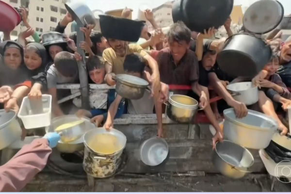 Israel afirma que vai permitir a entrada gradual e controlada de mercadorias em Gaza por meio de comerciantes locais