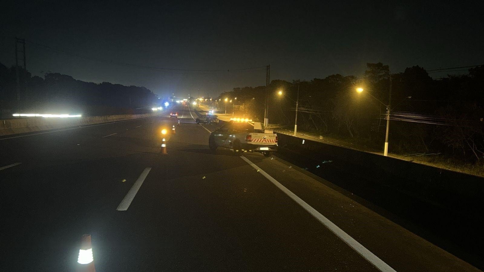 Homem morre atropelado em rodovia de SP; motorista foge sem prestar socorro