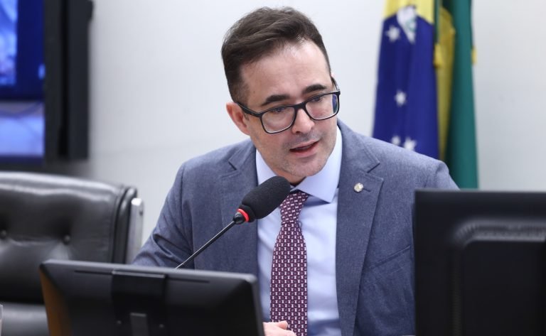Projeto autoriza presos a prestar serviço em abrigos de proteção a animais