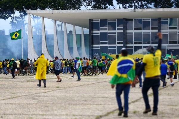 Como funcionava a suposta ‘justiça paralela’ de Moraes no 8 de janeiro