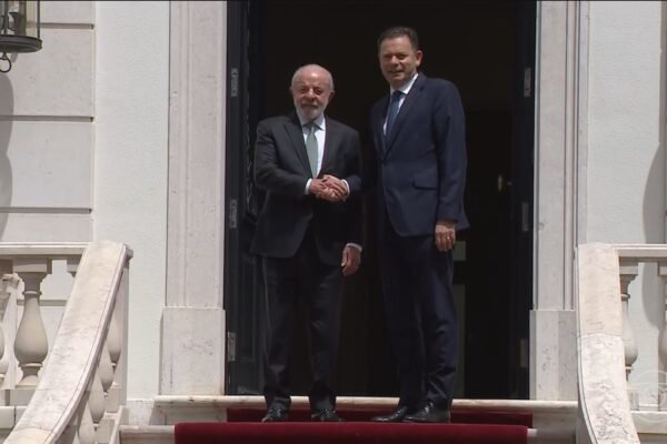 Presidente Lula encerra viagem de cinco dias à Europa