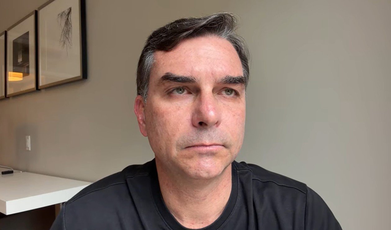 Republicanos nega que tenha fechado apoio a Flávio Bolsonaro e indica neutralidade nas eleições