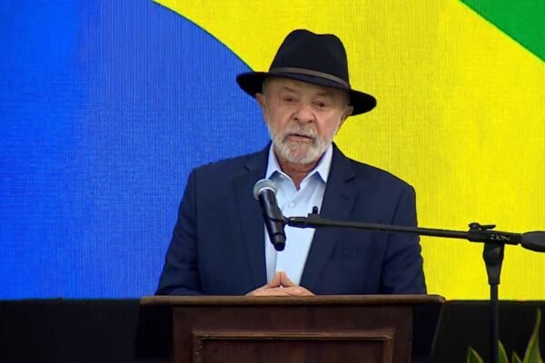 Em semana decisiva sobre novas taxas dos EUA, Lula diz não acreditar em tarifaço
