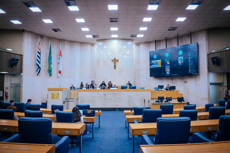 Em depoimento à CPI, representante da Universidade Anhembi Morumbi não reconhece dívida tributária