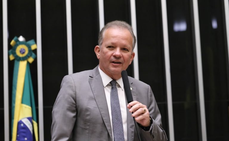 Comissão aprova criação de política nacional para inclusão no esporte